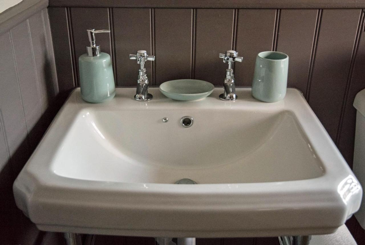 The Crown Inn Gayton  Kamer foto