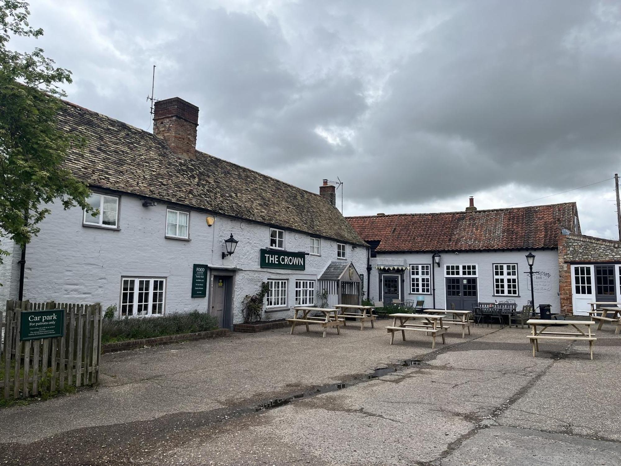 The Crown Inn Gayton  Buitenkant foto