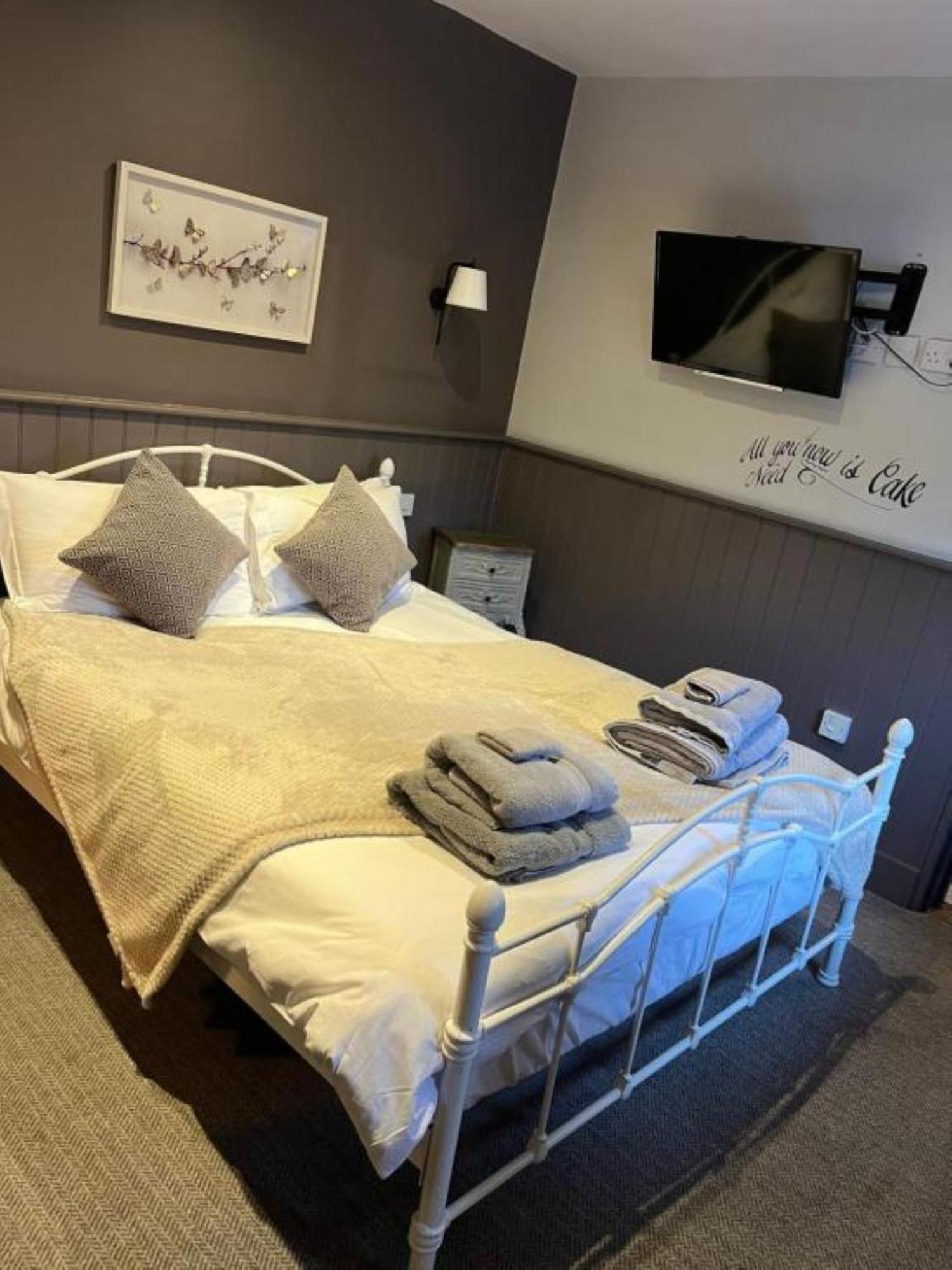 The Crown Inn Gayton  Buitenkant foto